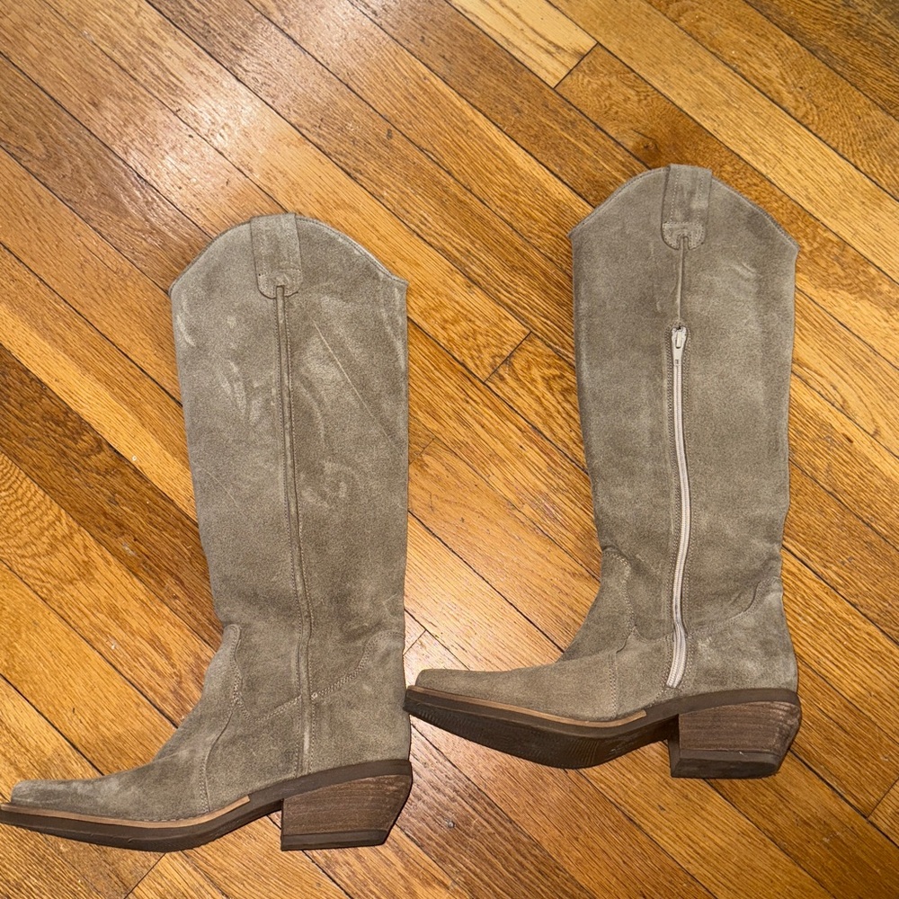 Steve Madden Taupe Heeled Boots